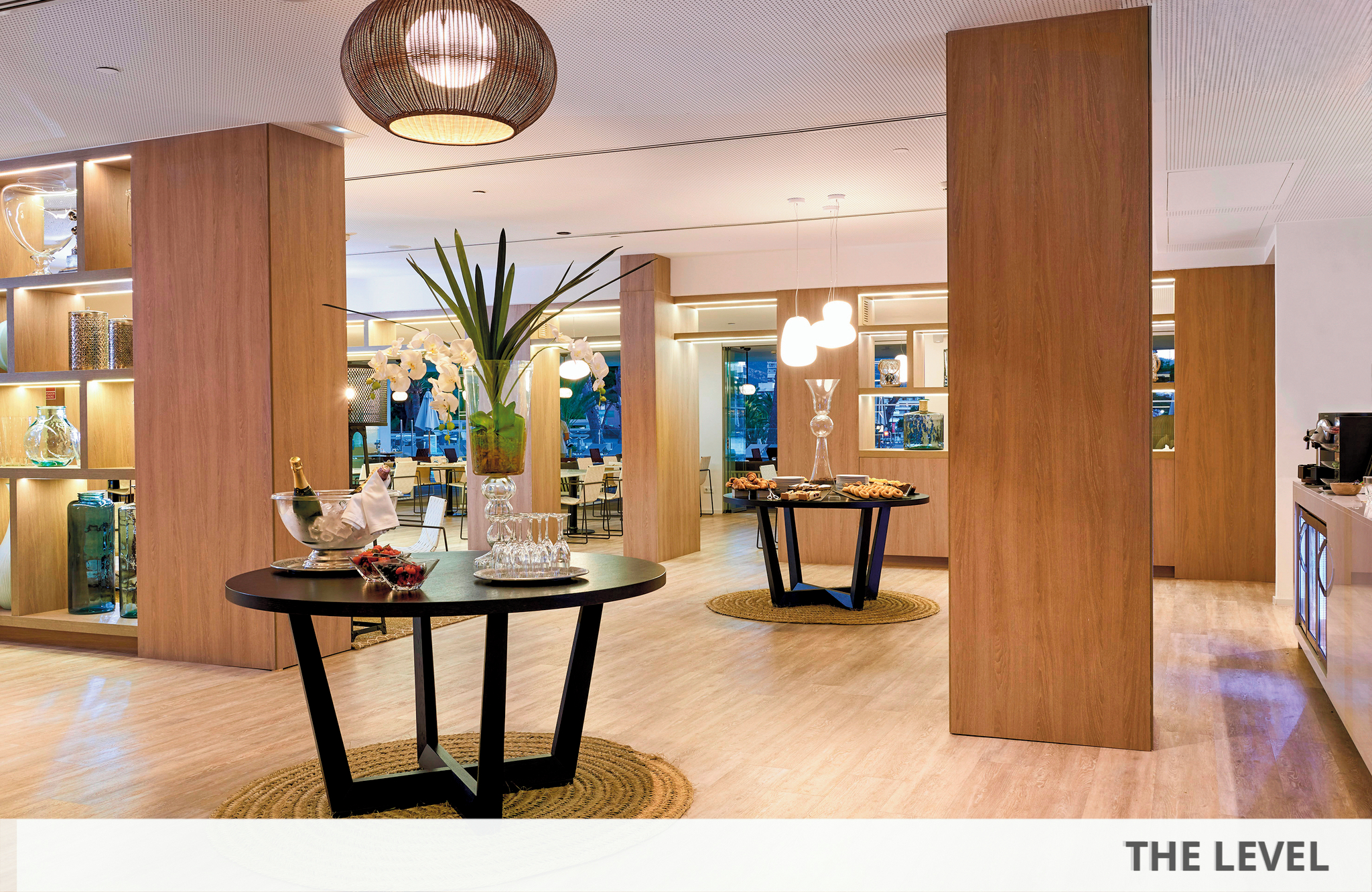 //www.jet2holidays.com/-/media/assets/product images - custom overview groups/pmi/melia/pmi73543meliacalviabeach121802689x448jpg.jpg